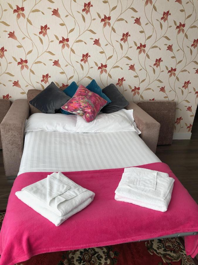 Contemporary & Homely Penthouse, 2 Mins Walk From Cambridge Station, Lift Access, Secured Gated On-Site Parking, Self Check-In, Super Fast Wifi, Terrace & Sleeps 6 Exterior foto